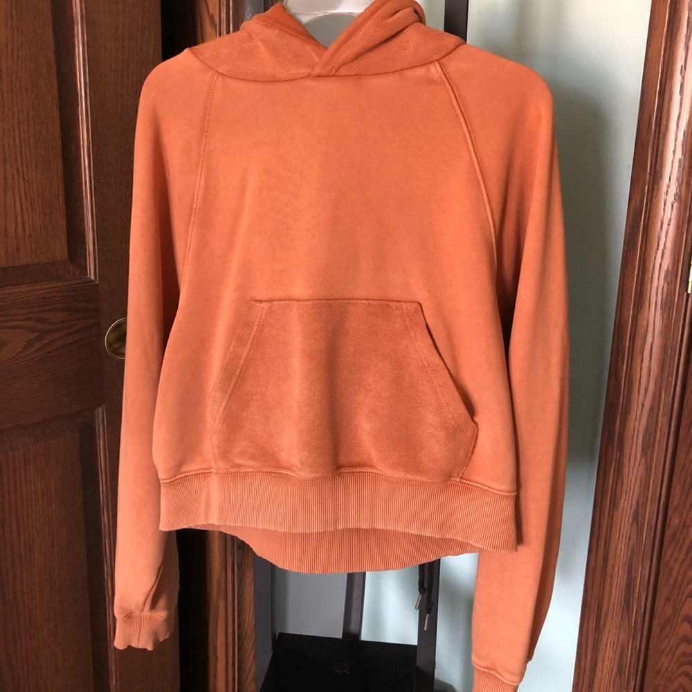Oversized cropped hoodie